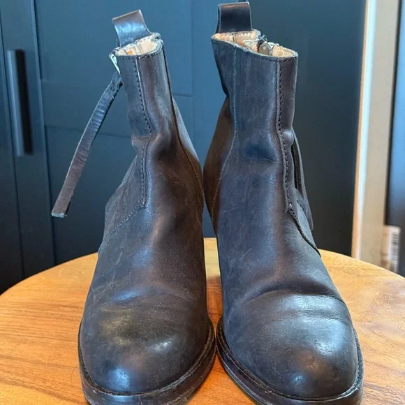 Acne Studios - The Pistol Leather Ankle Boots / Size 37 - Picture 3 of 10